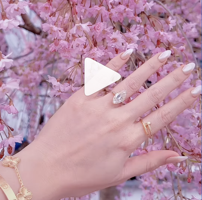 Pearl Nails Perfection: The Lustrous Trend of Summer 2024