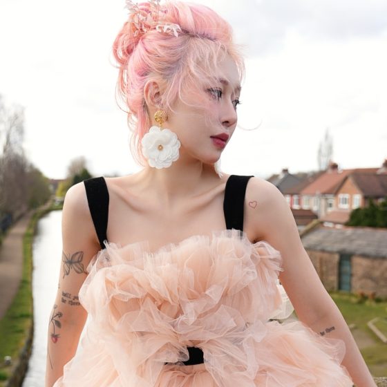 Eva's Pick - Designer Floral Earring