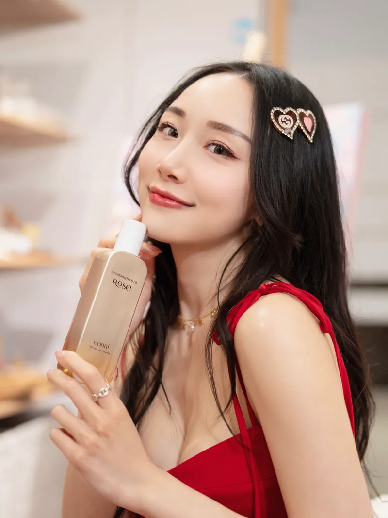 eonni ROSE bust firming body oil - Image 2