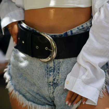 Jocasi Moon belt Classic in Black Leather and Chrome Buck